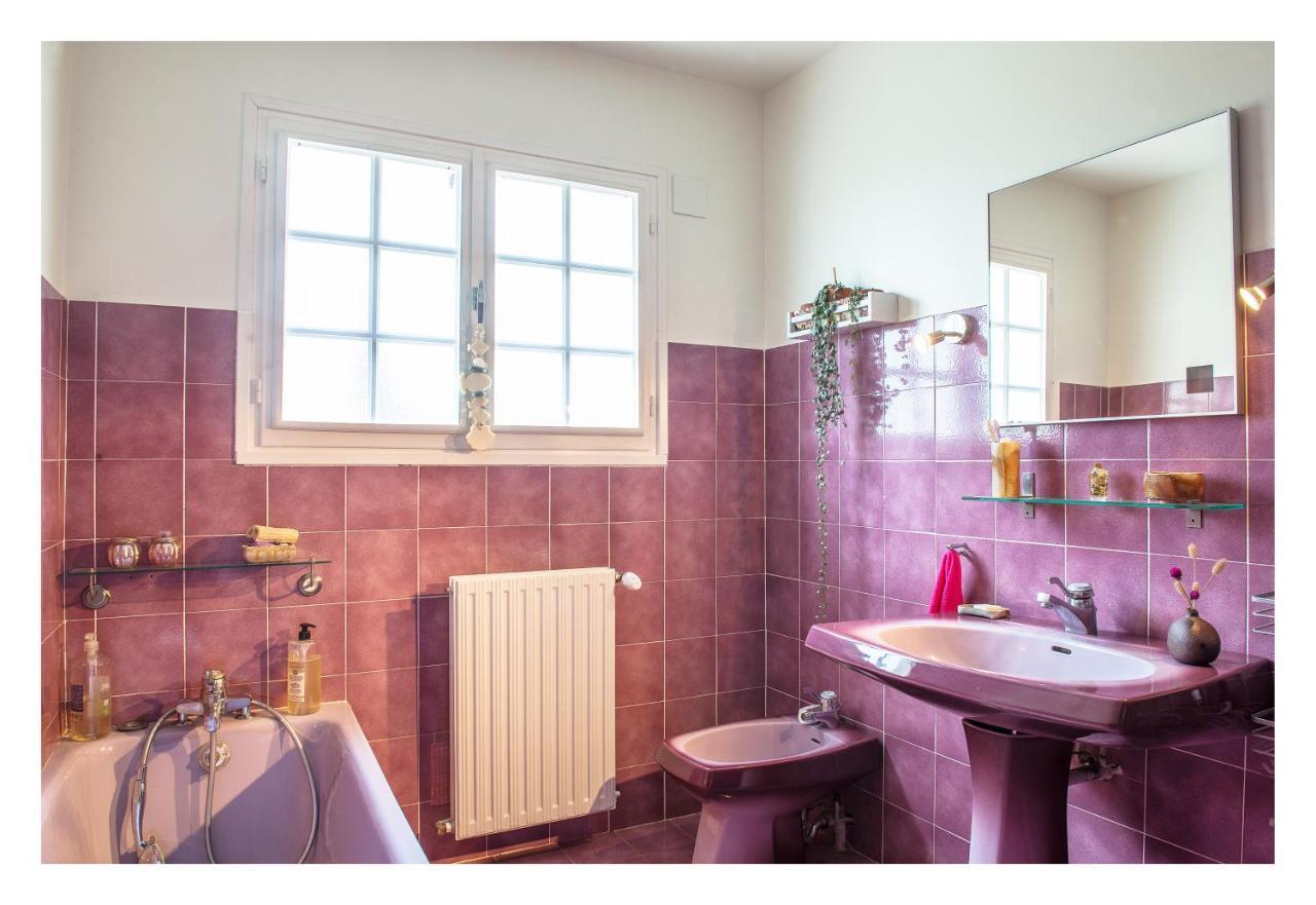 Chambre soignée et accueillante à la campagne - Ch Rouge L'Honor-de-Cos Extérieur photo